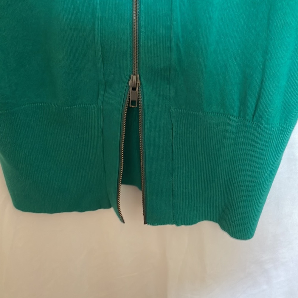 Sweater - Picture 3 of 7